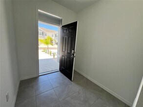 133 Mangrove Shade Cir in Apollo Beach, FL - Building Photo - Building Photo