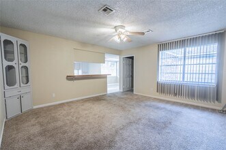523 International Village Dr in Humble, TX - Building Photo - Building Photo
