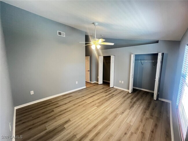 property at 3624 Pine Oak Cir