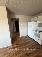 608 Riverside Dr in Klamath Falls, OR - Building Photo - Building Photo