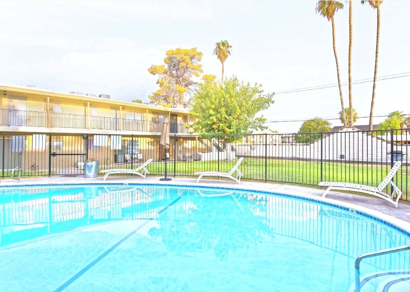 535 W Barnard St in Blythe, CA - Building Photo