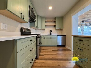 370 Osborne Dr NE in Fort Walton Beach, FL - Building Photo - Building Photo