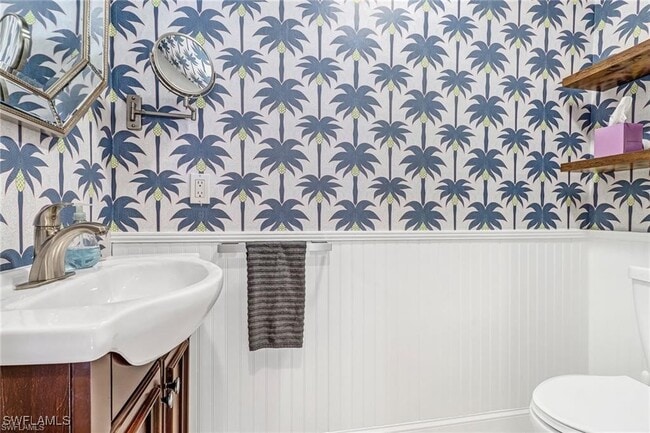 property at 410 Bayfront Pl