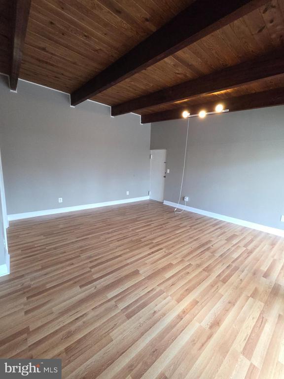 property at 7525 Riverdale Rd