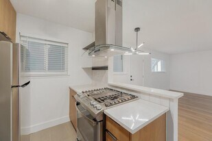 7929 Gault St in Austin, TX - Building Photo