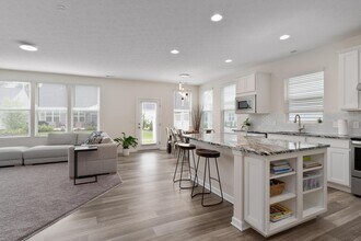 6724 Cat Singer Cir in Hilliard, OH - Building Photo - Building Photo