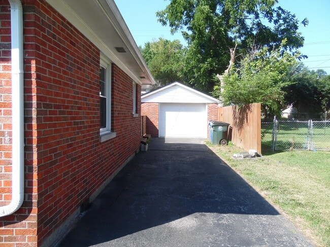 564 Freeman Dr in Lexington, KY - Building Photo - Building Photo