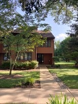 61 Sayre Dr in Princeton, NJ - Building Photo