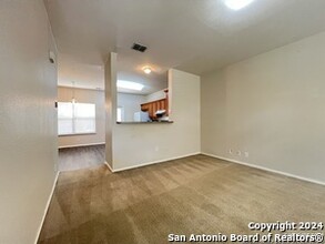 5522 Justin Cove in San Antonio, TX - Building Photo - Building Photo