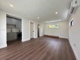 1868 SW 17th St in Miami, FL - Building Photo