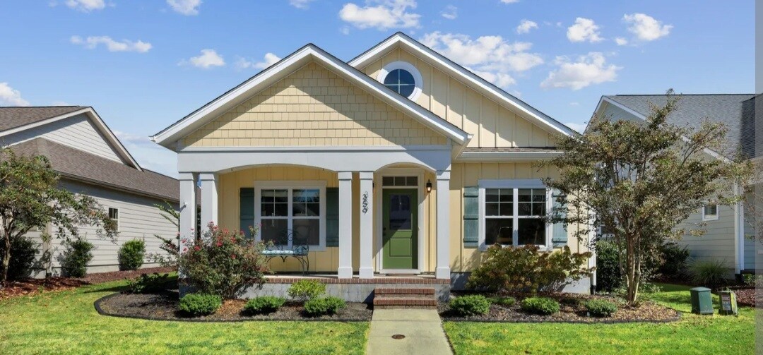 359 Hanover Lakes Dr in Wilmington, NC - Building Photo