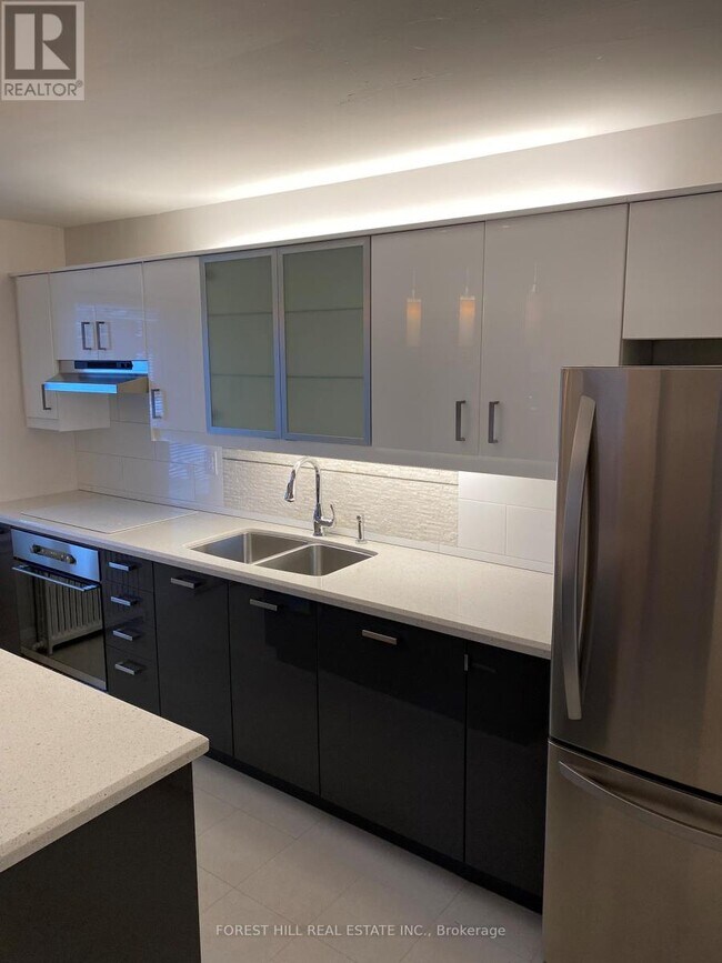 property at 10-10 Arcadian Cir