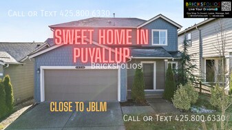 10706 185th St E in Puyallup, WA - Building Photo