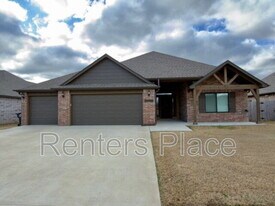 27506 E 108th St S in Coweta, OK - Building Photo