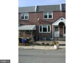 358 Krams Ave in Philadelphia, PA - Building Photo