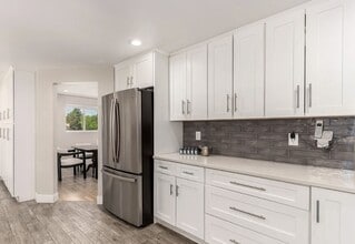 6572 E Dakota Ave in Denver, CO - Building Photo - Building Photo