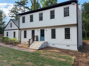 2461 Sheila Ln in Marietta, GA - Building Photo - Building Photo