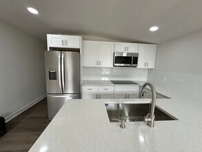 4011 W 24th St in Panama City, FL - Building Photo - Building Photo