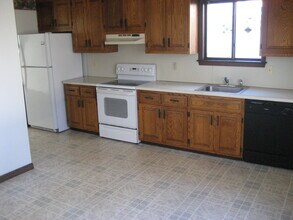 11 Bluff St, Unit david in Derby, CT - Foto de edificio - Building Photo