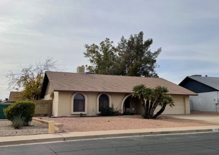 701 W Vaughn St in Tempe, AZ - Building Photo