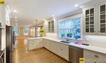 120 Westbourne Ter in Brookline, MA - Foto de edificio - Building Photo