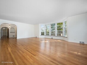 5901 N St Louis Ave in Chicago, IL - Building Photo - Building Photo
