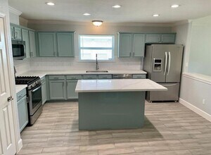 3116 Creek Bank Ln in Pearland, TX - Building Photo - Building Photo