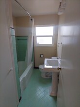 1002 Hudson St in Redwood City, CA - Building Photo - Building Photo