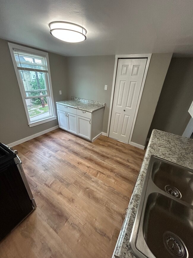 112 Kathleen St, Unit 2 in Pittsburgh, PA - Building Photo - Building Photo