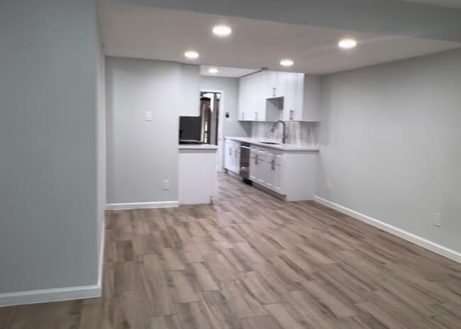 10126 Emnora Ln