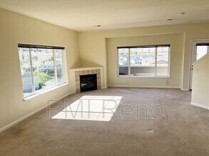 4490 Nathan Stephen Ct in Reno, NV - Foto de edificio - Building Photo