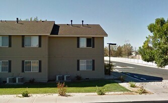 100 Serpa Pl in Fallon, NV - Building Photo