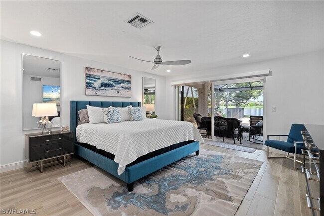 2500 Kings Lake Blvd in Naples, FL - Building Photo - Building Photo