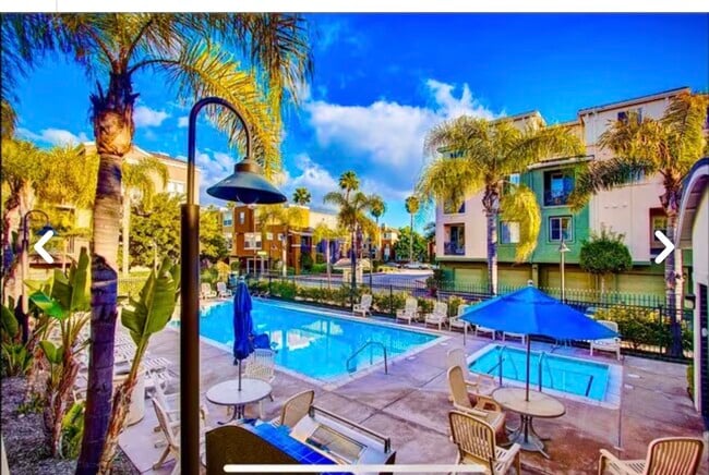 8787 Tribeca Cir in San Diego, CA - Foto de edificio - Building Photo