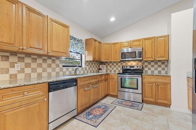 property at 13434 Columbine Ave