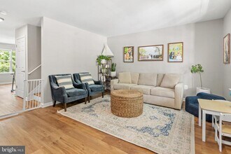 1318 Bay Ridge Ave in Annapolis, MD - Building Photo - Building Photo
