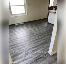 2074 Price St in Toledo, OH - Building Photo - Building Photo
