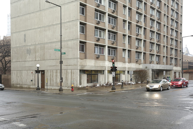 Exchange Hi-Rise in St. Paul, MN - Foto de edificio - Building Photo