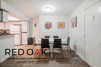 1755 El Cerrito Pl in Los Angeles, CA - Building Photo - Building Photo