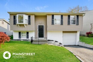 2168 Jade St in Grove City, OH - Building Photo