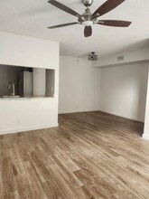 10037 Winding Lake Rd, Unit 1 in Sunrise, FL - Foto de edificio - Building Photo