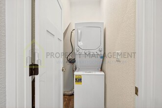 2746 Bronze Aly in Sacramento, CA - Building Photo - Building Photo