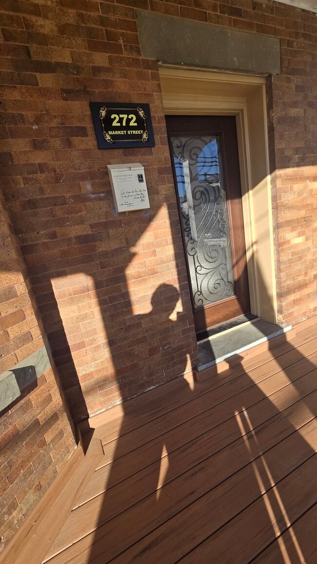 272 Market St, Unit 2 in Perth Amboy, NJ - Building Photo - Building Photo