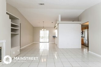 350 NE Genesee Ave, Unit 048 in Port St. Lucie, FL - Building Photo - Building Photo