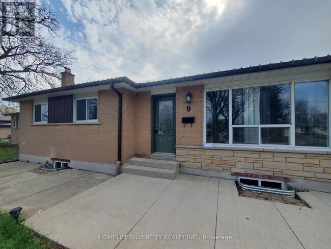 9 Belmont Dr in Brampton, ON - Building Photo - Building Photo