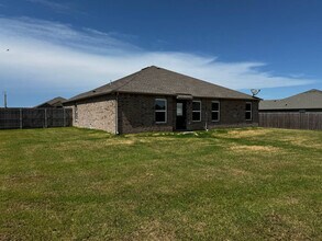 42161 Max Henry Dr in Shawnee, OK - Building Photo - Building Photo