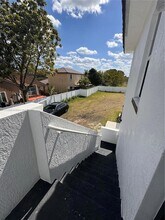 16934 SW 92nd St Cir, Unit studio in Miami, FL - Building Photo - Building Photo