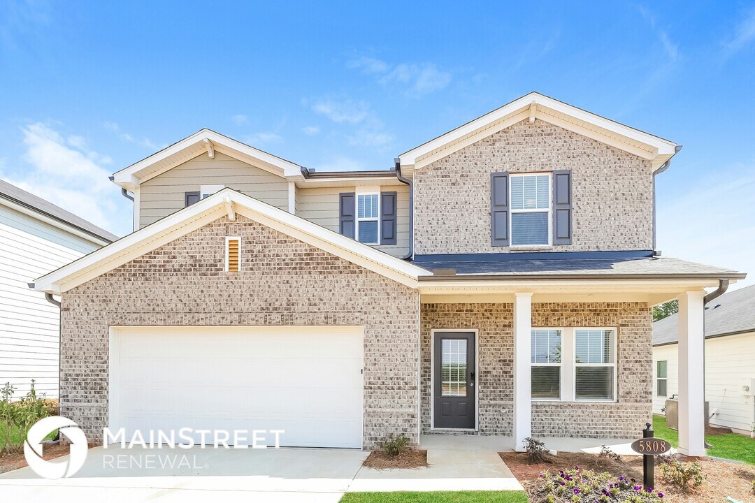 5808 Hackberry Ln in Braselton, GA - Building Photo