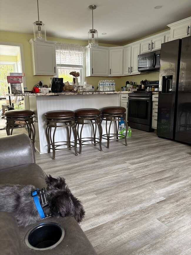 12 Maylane Dr, Unit 12 Maylane Drive Salem NH in Salem, NH - Foto de edificio - Building Photo