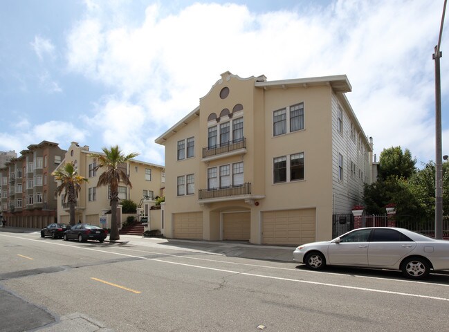 1229-1259 Francisco St in San Francisco, CA - Building Photo - Building Photo